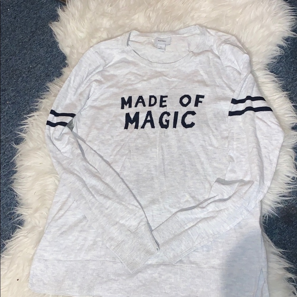 Woman’s old navy shirt never worn brand new no tag